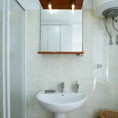 Appartamento Punto By Interhome *