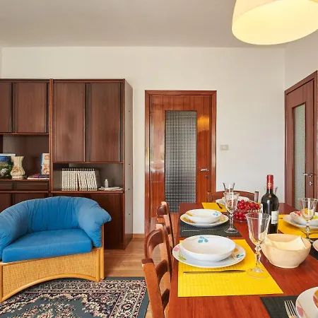 Appartamento Punto By Interhome *